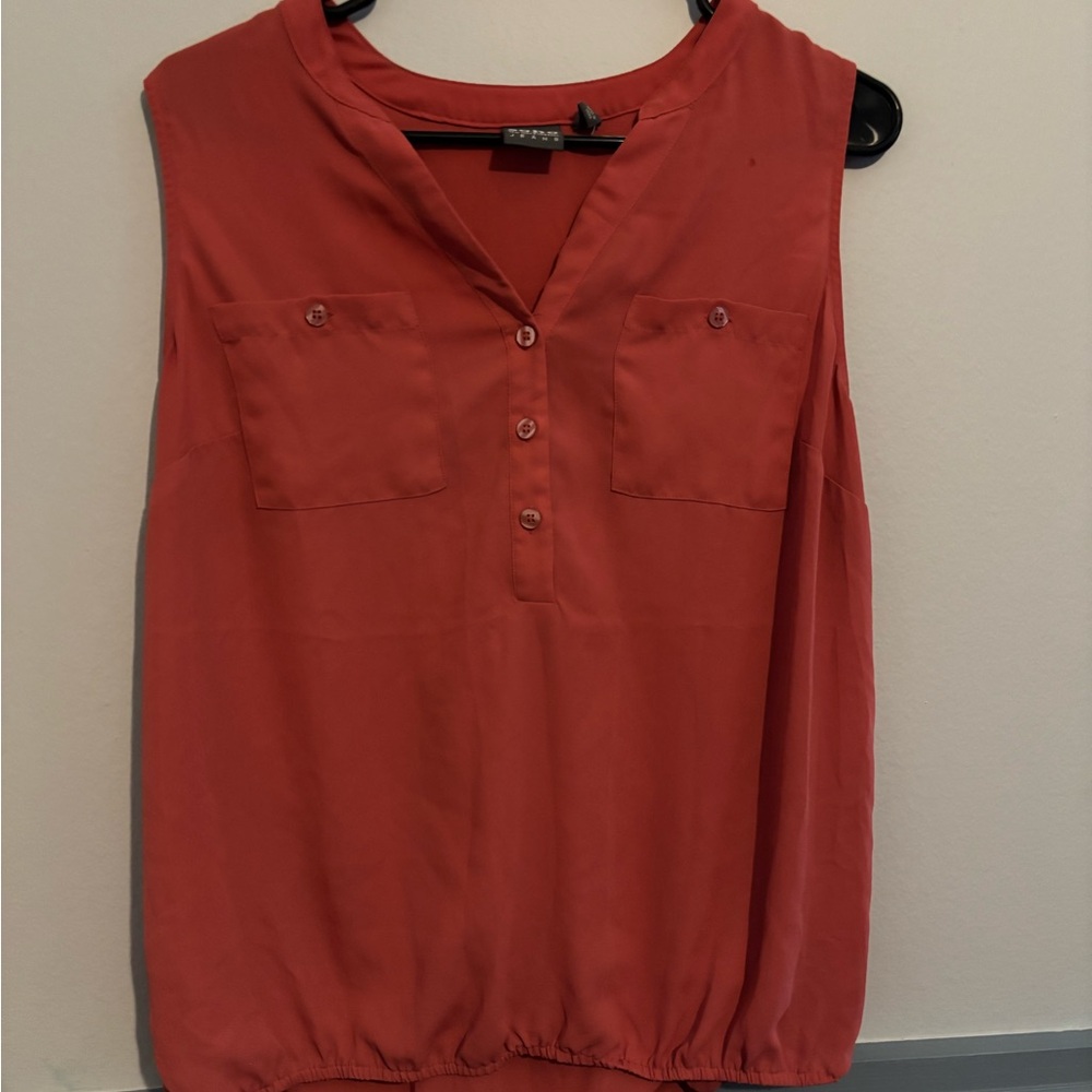 Soho Reddish-Orange Sleeveless Buttoned Blouse with Mandarin Collar